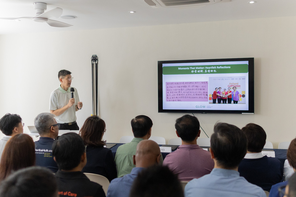 Tzu Chi’s Acting Community Care Manager, Lee Weng Foo, sharing Tzu Chi’s vision of cultivating an active and engaged senior community with the guests. (Photo by Donn Tan)